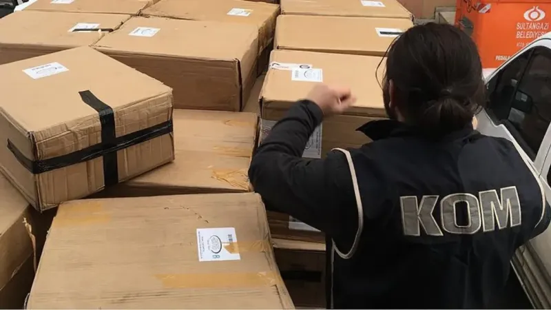50 milyon TL’lik operasyon! Kolilerden çıkanlar şok etti