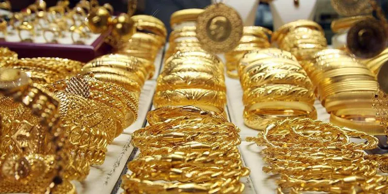 Altın Rekor Kırdı! Yatırımcılar Dikkat: Daha da Yükselecek mi?