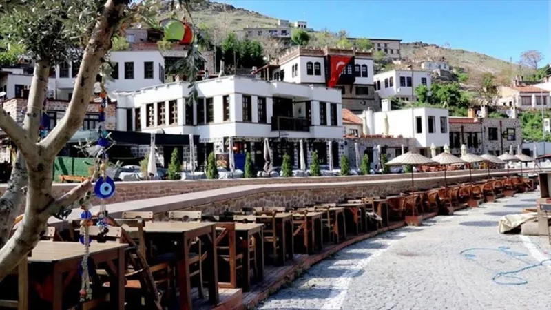 Ankara'ya 2 Saat Uzaklıkta Gizli Cennet: Herkes Akın Akın Ziyaret Ediyor