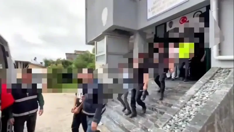 Artvin'de fuhuş operasyonu! 6 kişi tutuklandı! 7 kişi sınır dışı edildi