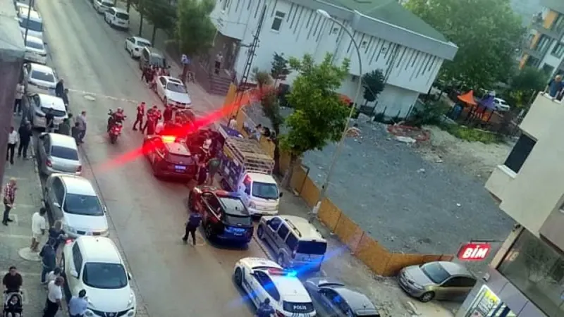 Avcılar’da park yeri kavgasında kan aktı: 1 yaralı!