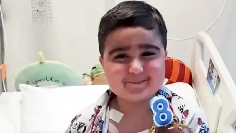 Azerbaycanlı 8 yaşındaki çocuk, kemik iliği nakliyle Türkiye'de hayata tutundu