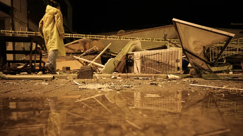 Balıkesir beşik gibi sallanıyor! Art arda depremler