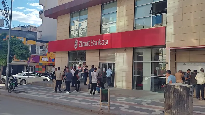 Şanlıurfa'da Banka Soygunu Girişimi! Müdür Bıçakla Tehdit Edildi