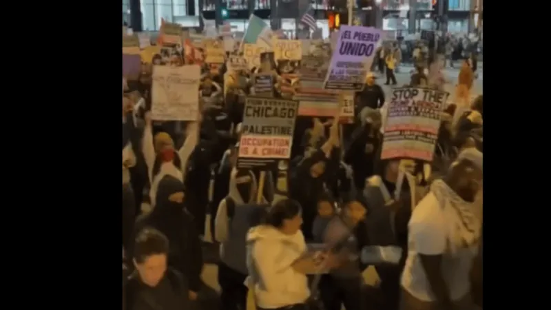 Trump'ın Chicago Hamlesi Protesto Edildi! Şehir Karıştı mı?