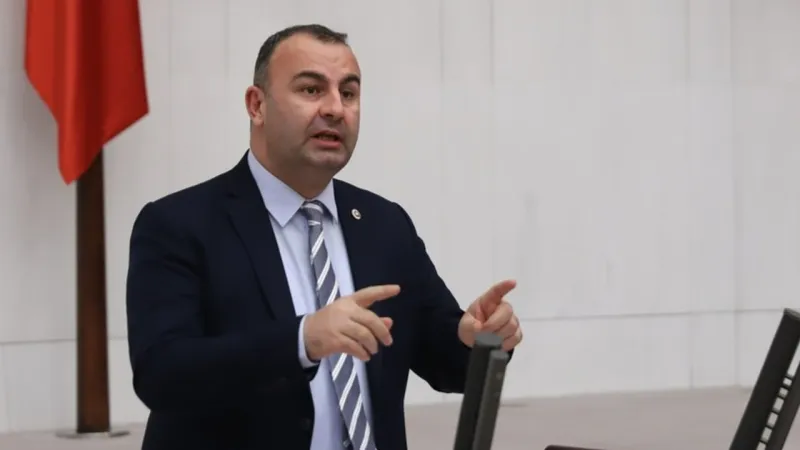 Ednan Arslan: 980 TL'lik fatura 1955 TL olacak, halk şirketleri sübvanse edin diye vergi vermiyor