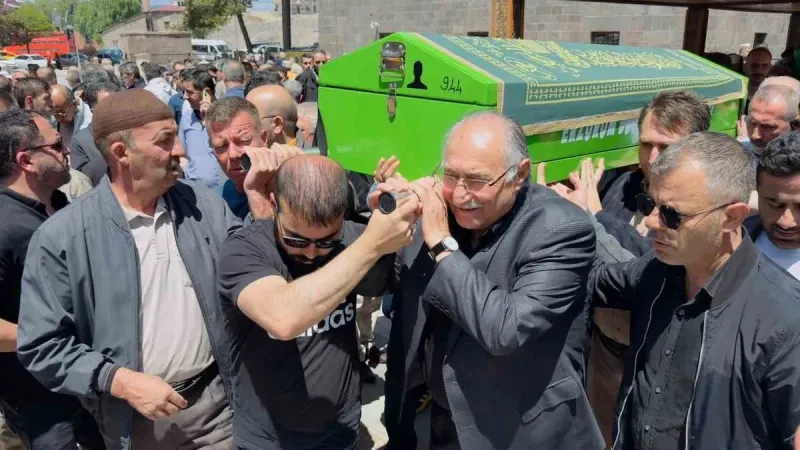 Eski Vekilin Acı Günü! Adnan Yılmaz Ailesi Yasta mı?
