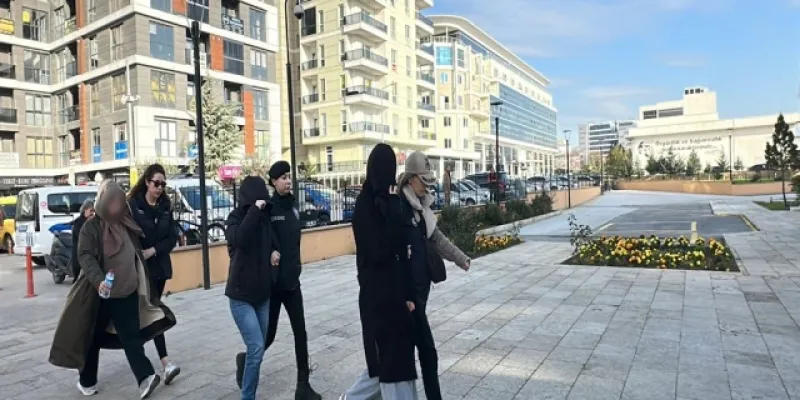 FETÖ öğrenci yapılanmasına operasyon: 6 tutuklama