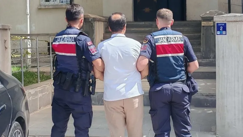 FETÖ üyesi eski icra müdürü, Kayseri'de yakayı ele verdi