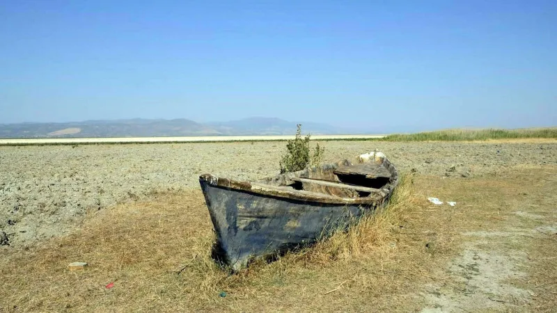 Marmara Gölü Kurudu Mu? Kritik Uyarı: Suyun %30'u Verilmeli!