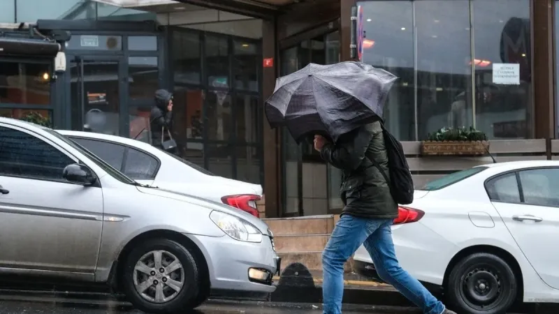 Hafta sonu hava nasıl olacak? Meteoroloji uyardı: Kuvvetli yağış ve toz taşınımı geliyor! Bu bölgeler dikkat!
