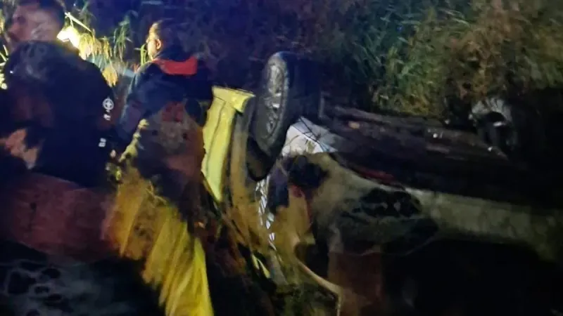 Hatay'da otomobil Asi Nehri'ne devrildi: Kaçak göçmenleri taşıyordu! 9 yaralı