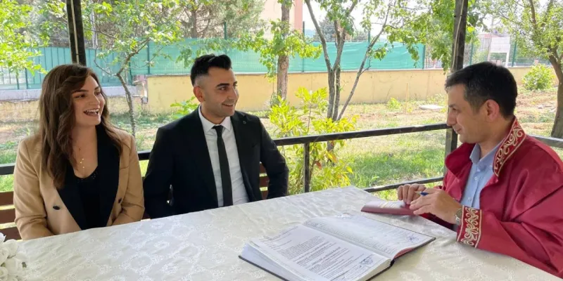 Hayatlarının imzasını görev yaptıkları yerde attılar