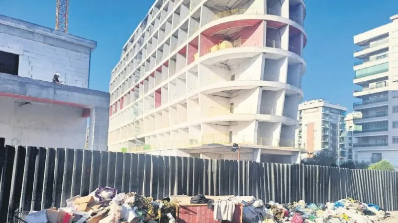 Karşıyaka çöplüğü! CHP'li İzmir'de 5 aydır maaş alamayan çalışanlar işi bıraktı!