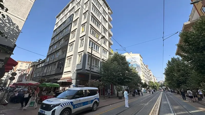 Kendisinden 3 gündür haber alınamıyordu: Emekli doktor evinde ölü bulundu!