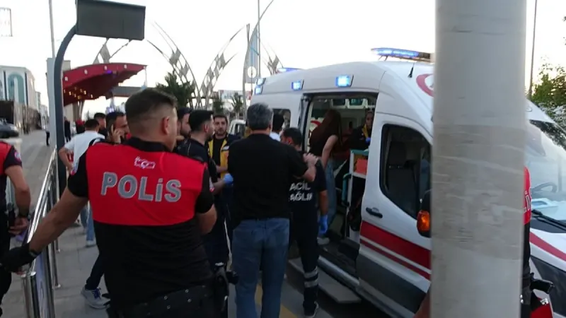 Malatya'da Otobüste Bıçaklı Kavga: Kadınlar Arasında Şok Saldırı!