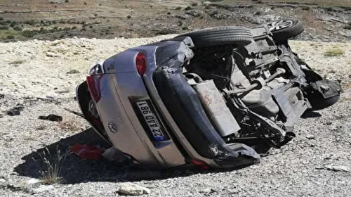 Malatya'da otomobil bariyerlere çarptı: Bir ölü iki yaralı