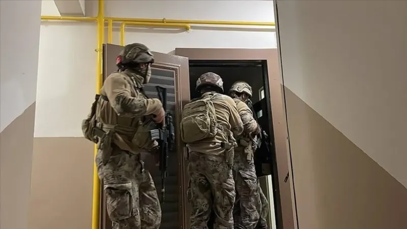 İzmir'de DEAŞ Operasyonu! 10 Terörist Yakalandı mı? Şok Detaylar!