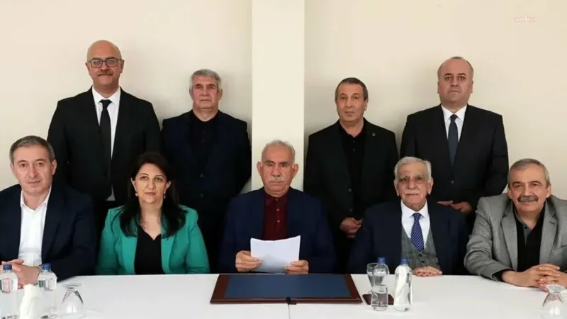 Öcalan'dan Şok Mesaj! PKK'da Fesih Kararı mı?