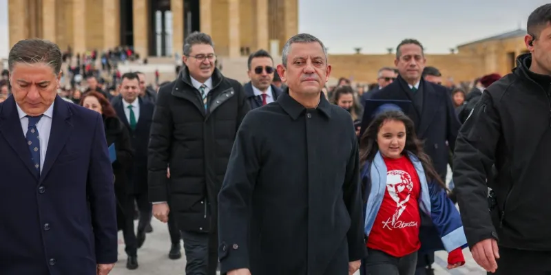 Özgür Özel’den Atatürk’e bağlılık mesajı