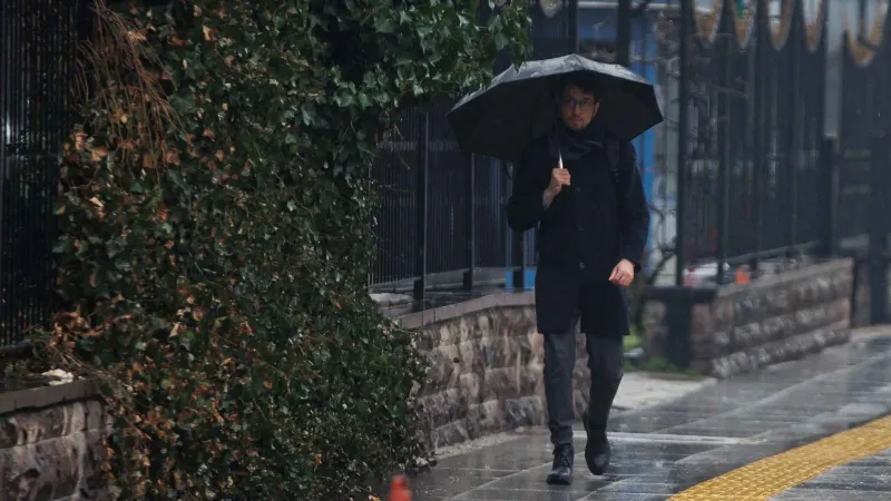 Sağanak Alarmı! İstanbul, Ankara ve İzmir'de Hava Nasıl Olacak?
