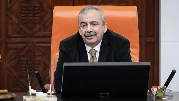 Sırrı Süreyya Önder Vefat Etti: Siyasilerden Taziye Yağmuru!