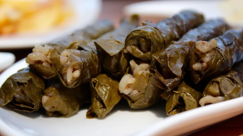 Yaprak Sarması Dağılıyor Mu? Aşçıların Sırrı Çözüldü!