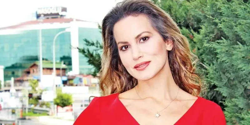 Yıldız Asyalı 3. Kez Evlendi! İşte Şoke Eden Eşi!