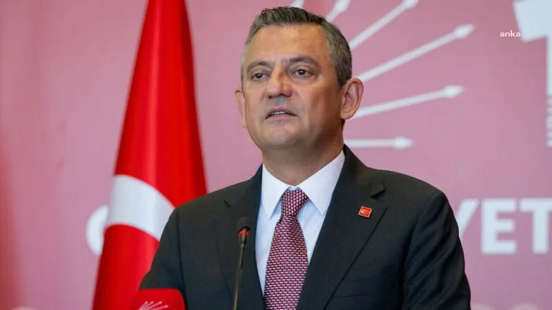 Özel, İzmir’de devam eden grev ile ilgili konuştu: Bir çözüm mutlaka bulunacaktır
