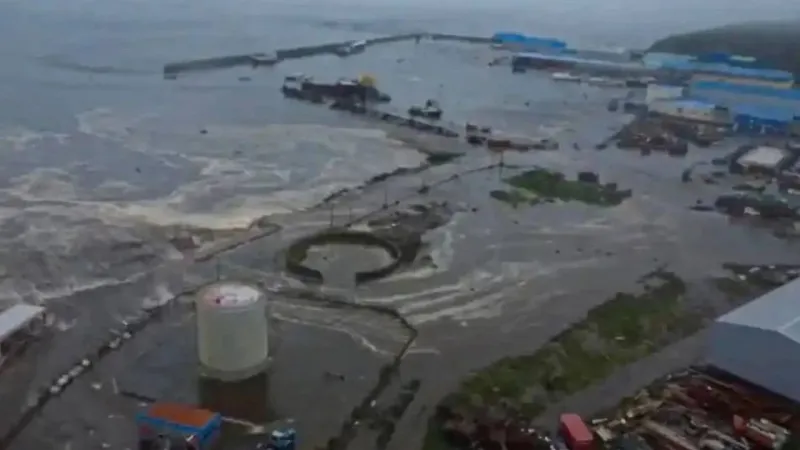 Rusya'da Korkutan Deprem! Tsunami Alarmı Verildi Mi?