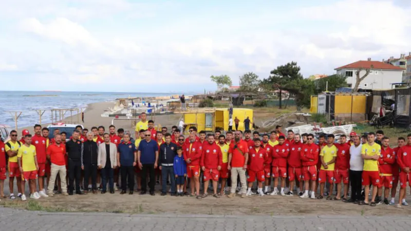 Sakarya sahillerinde cankurtaranlar göreve başladı