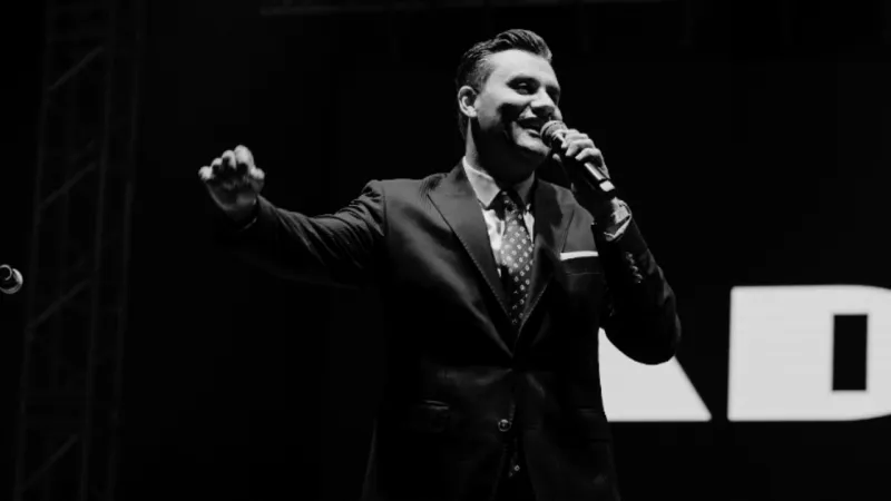 Ferdi Zeyrek'e Veda: Ünlü İsimlerden Duygu Dolu Taziye Mesajları