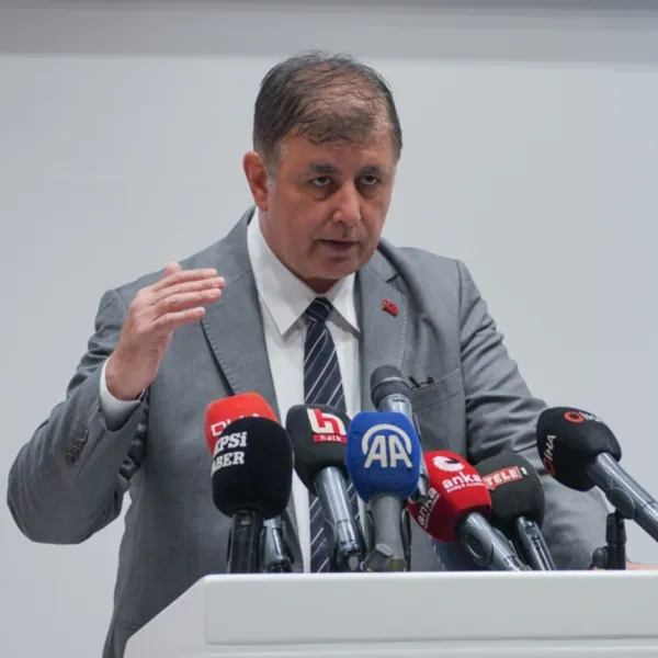 Tugay'dan İzmir halkına çağrı