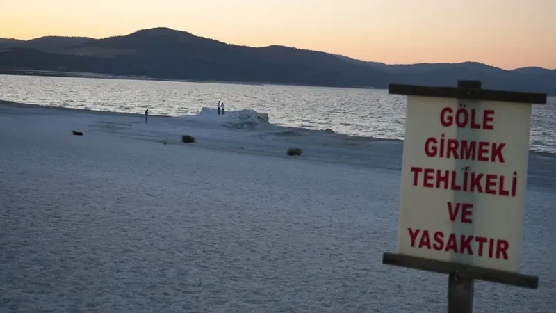 Türkiye'nin Maldivleri Salda Gölü'nden acı haber!