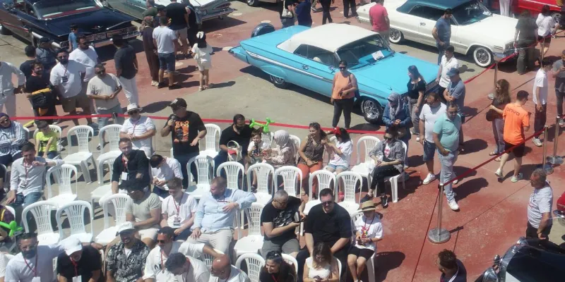 Tuzla’da halk sokaklara taştı: Her yaştan insan akın etti